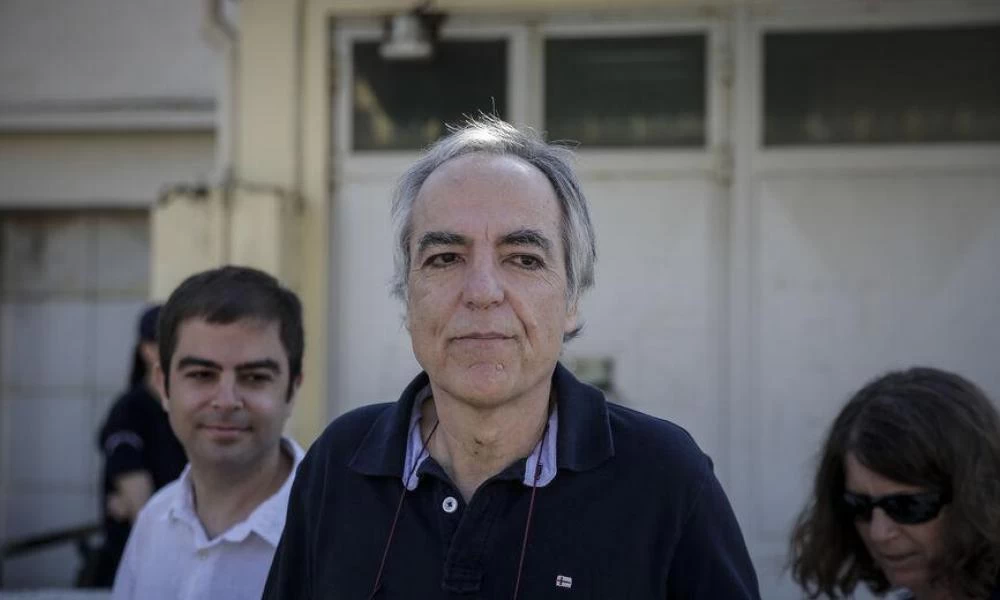"Αδειάζει η κλεψύδρα" για τον Δημήτρη Κουφοντίνα